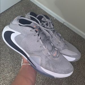 Nike Gannis Greek freak one